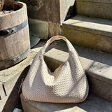Gabriella Budapest | Modern és Tágas Tote Táska
