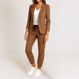 Gabriella Budapest | Modern Elegancia egy Kényelmes Szettben