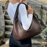 Gabriella Budapest | Modern és Tágas Tote Táska