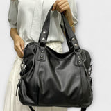 Gabriella Budapest | Elegáns Hobo Táska