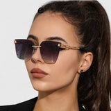 Gabriella Budapest | Finom napszemüveg