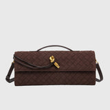 Kamilla Budapest | Cseresznye | Luxus Velúr Intrecciato Klutch